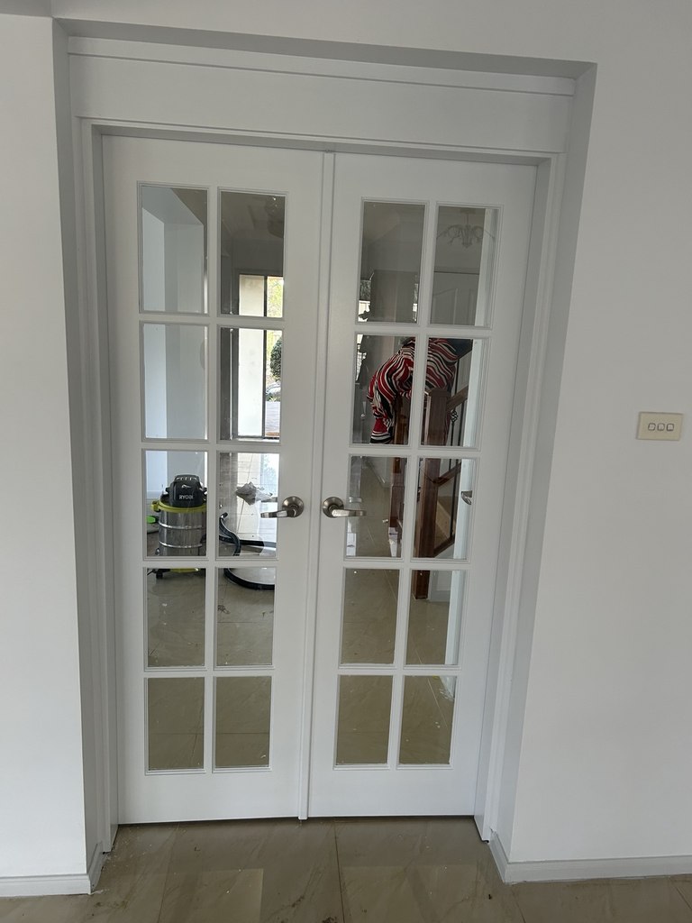 Interior door finish